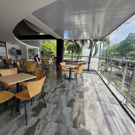 Hotel Med 33 Medellín Eksteriør billede